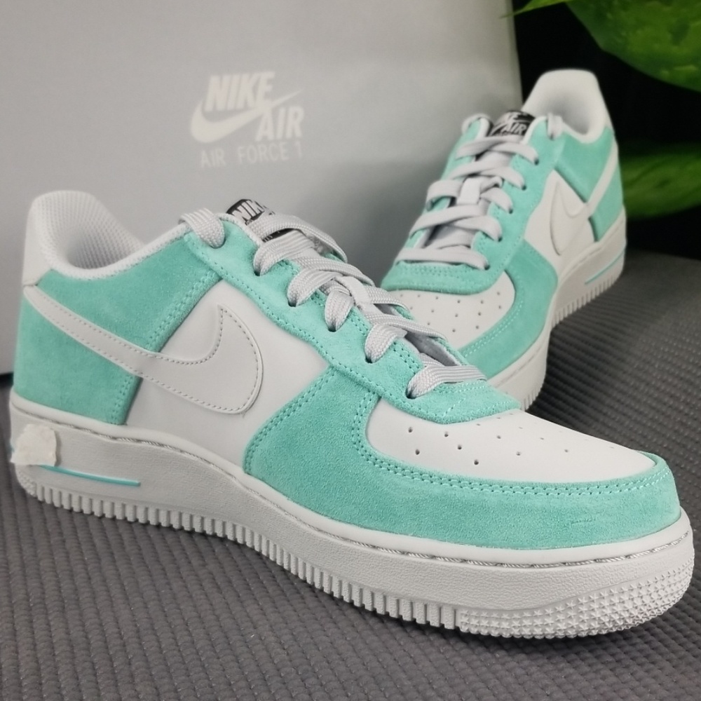 Nike Air Force 1 (GS) Kids/Womens - Picture 2 of 8